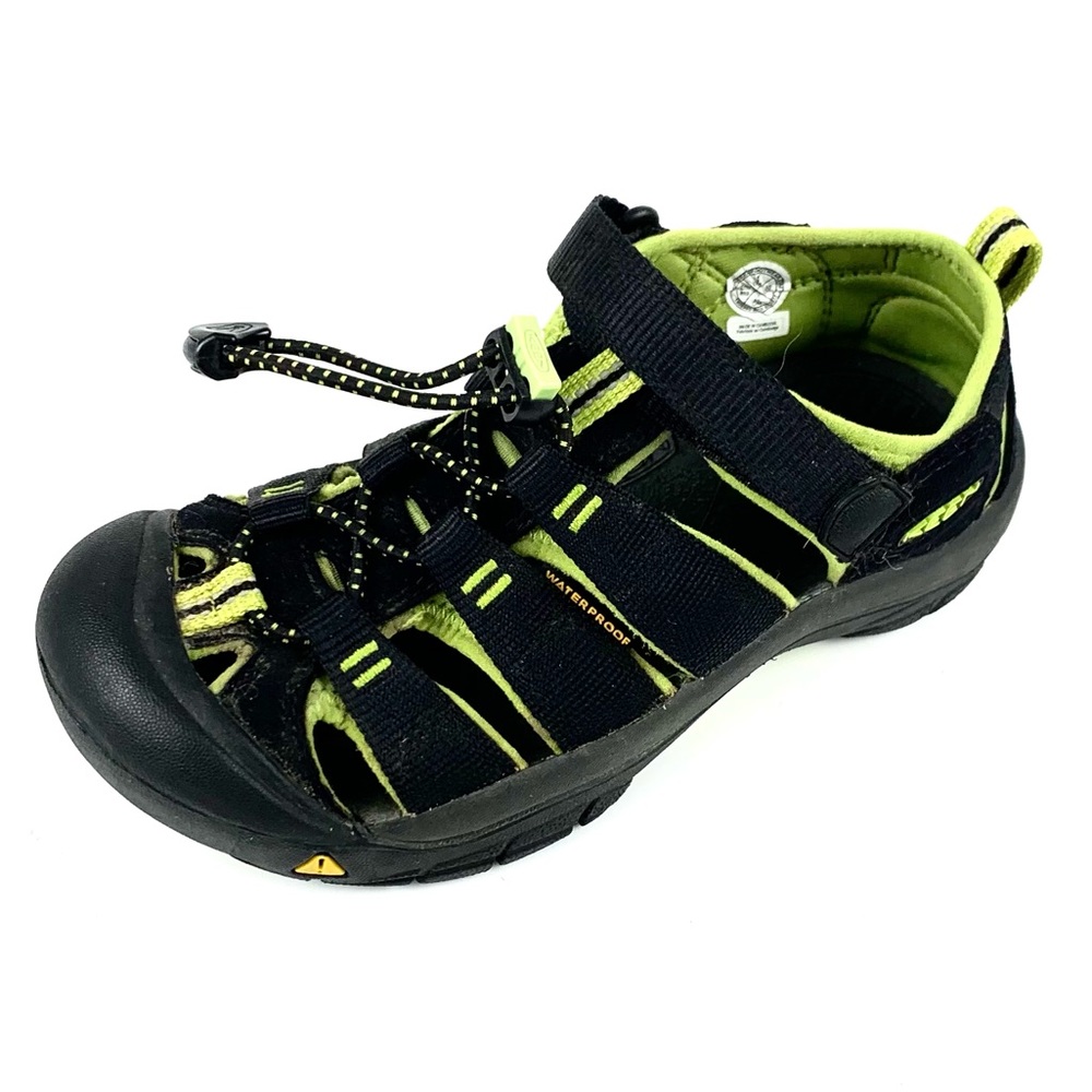 Keen Youth Black Newport H2 Trail Shoes Size 1